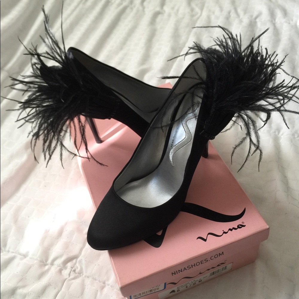 Nina 6.5 satin black heels peacock feathers